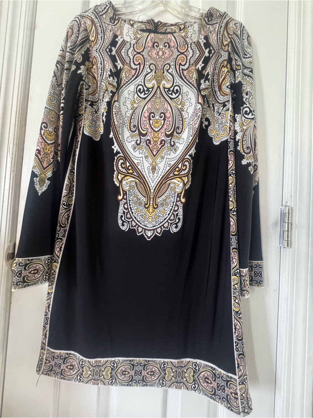 Donna Morgan Black Long-Sleeve Paisley Shift Dress with Pink and Gold Accents